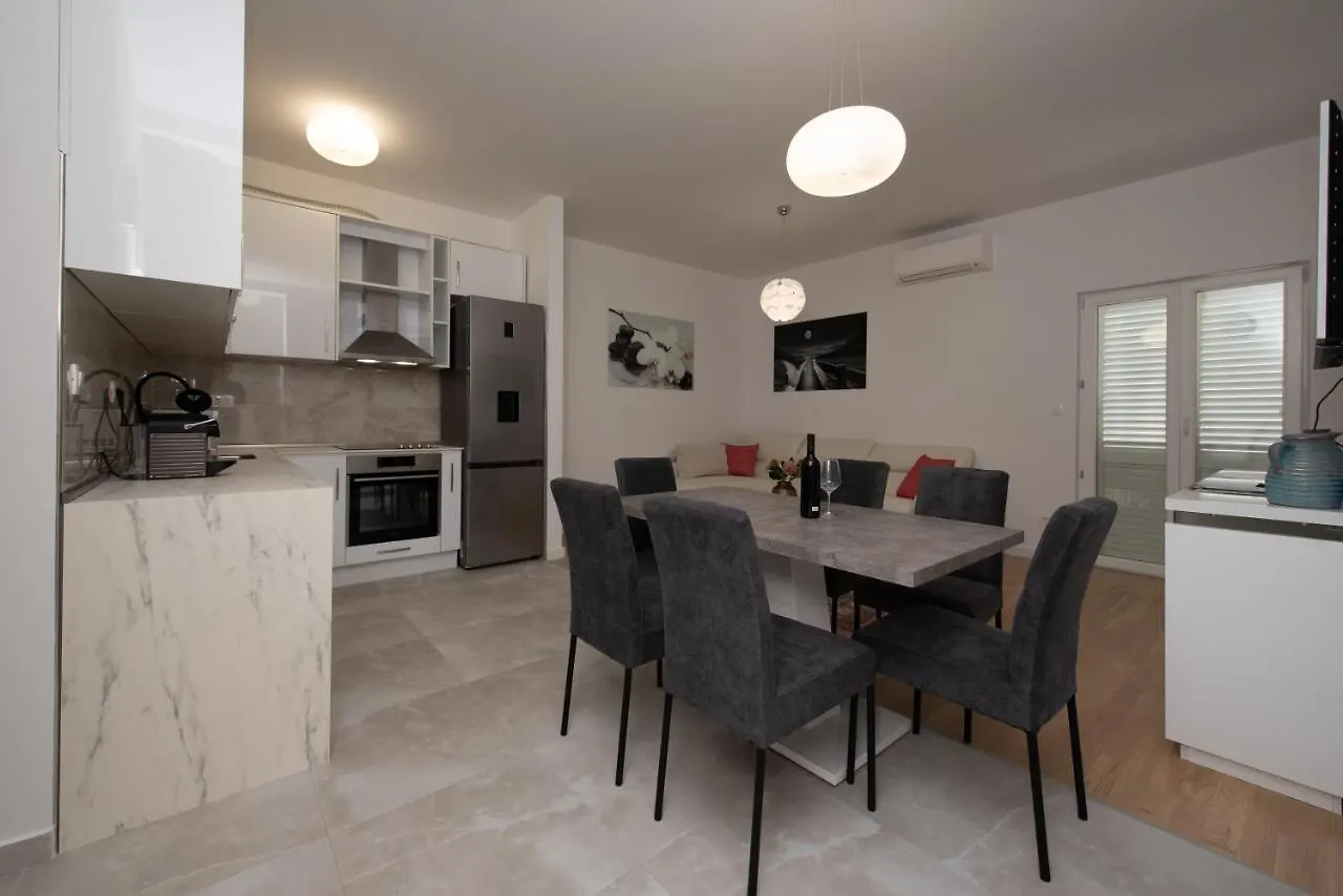 Apartment Katicic Split