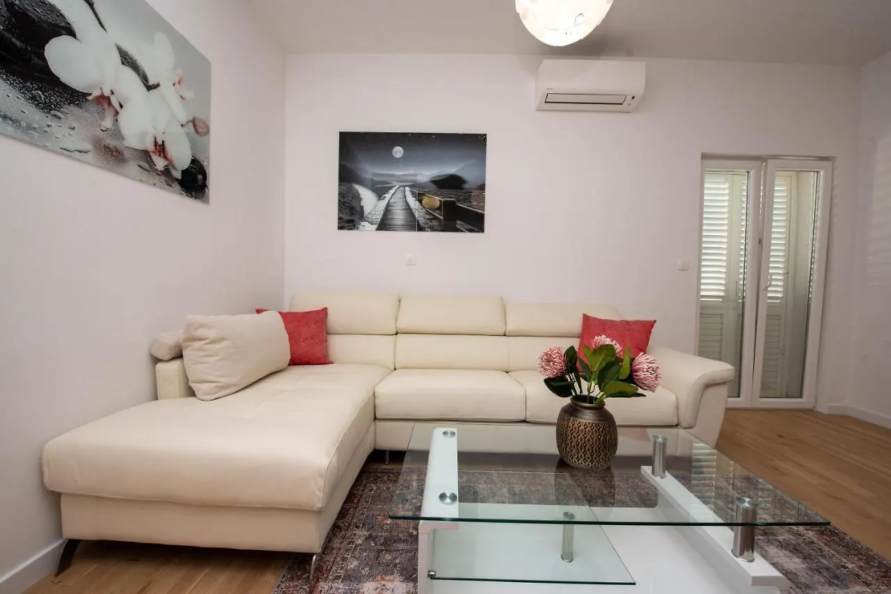 Apartment Katicic Split