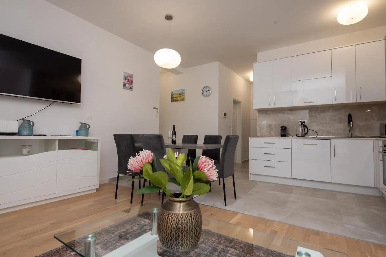 Apartment Katicic Split
