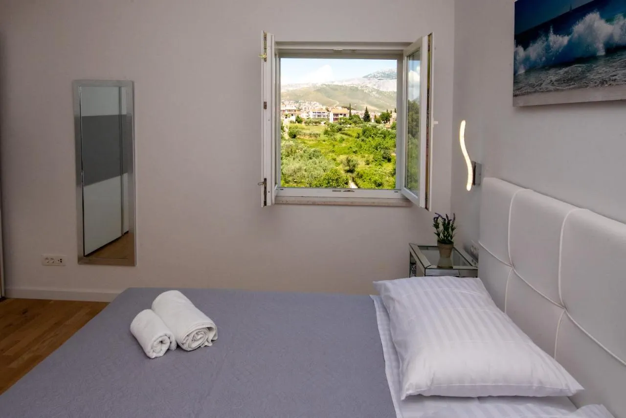 Apartment Katicic Split